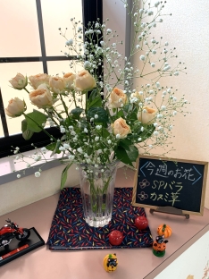 スプレーバラ・カスミ草